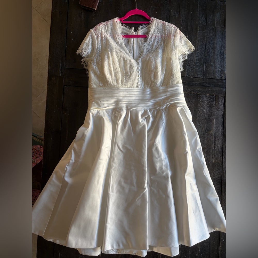 Elegant White Lace Dress